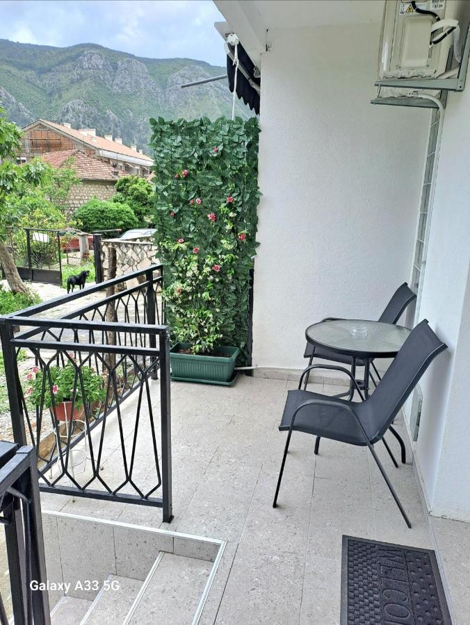 Apartment Marina 2 Котор Екстер'єр фото