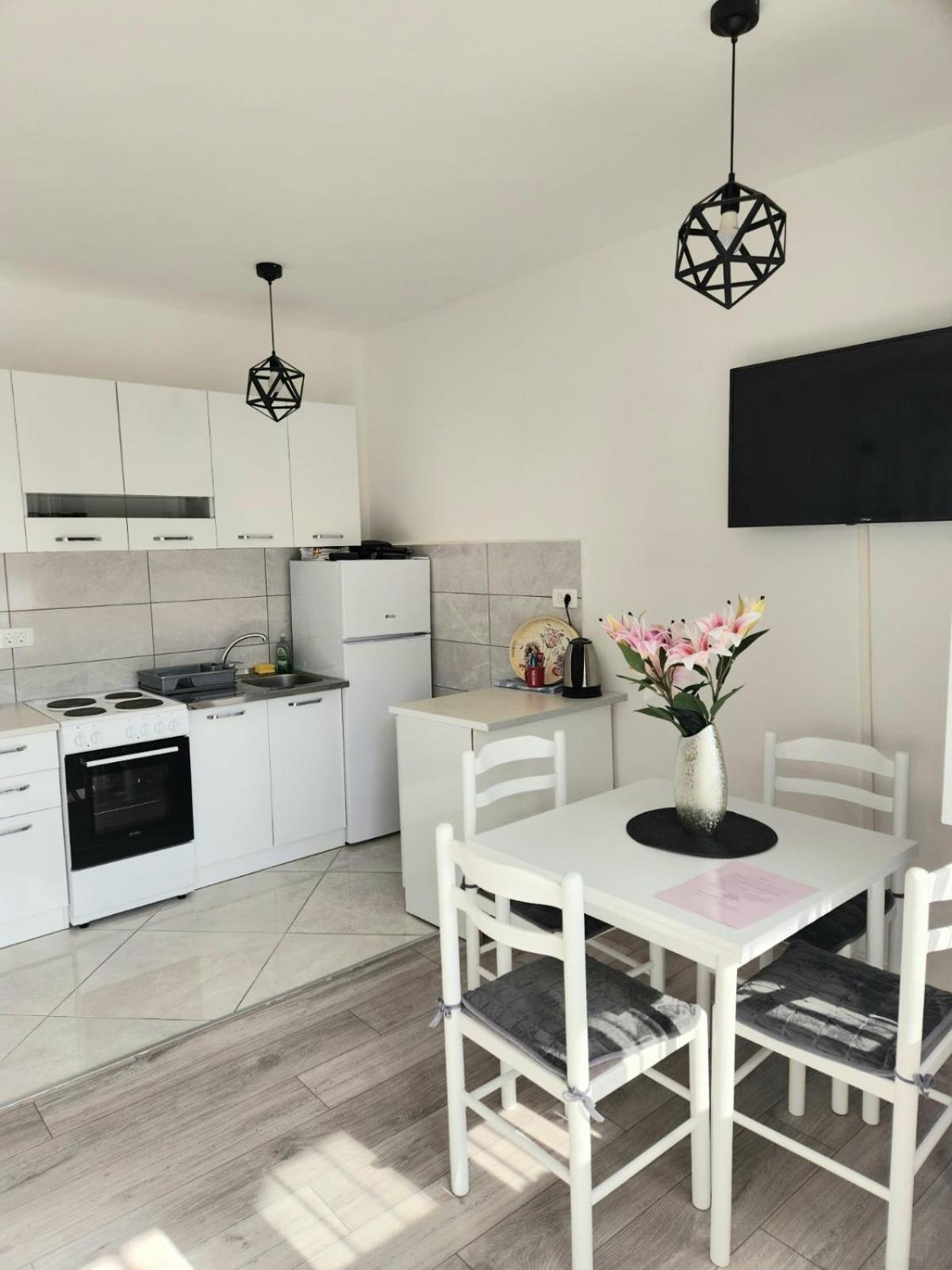 Apartment Marina 2 Котор Екстер'єр фото